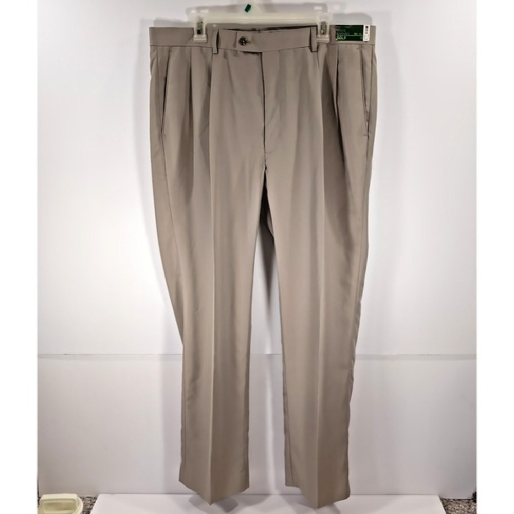Louis Raphael Golf Pants Men's 38 x 32 Office Dress Khaki Tan Pleated‎ Casual
